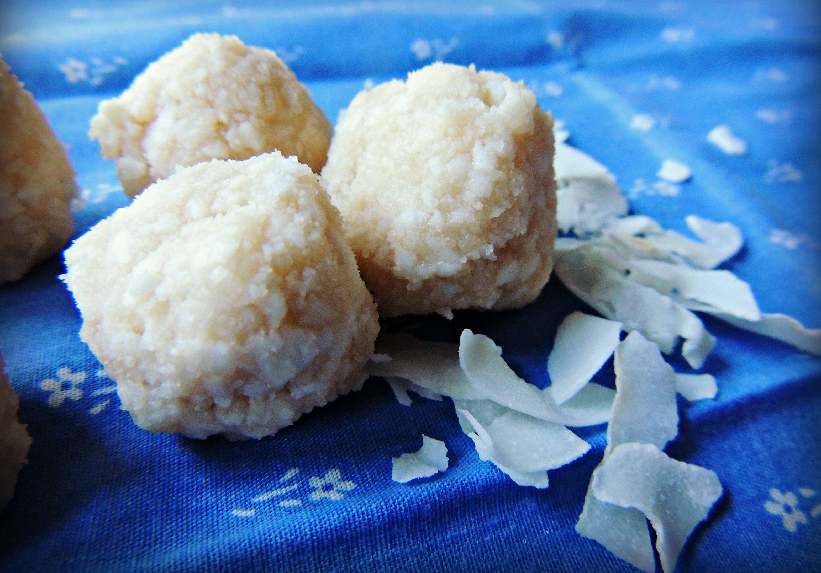 organic coconut balls